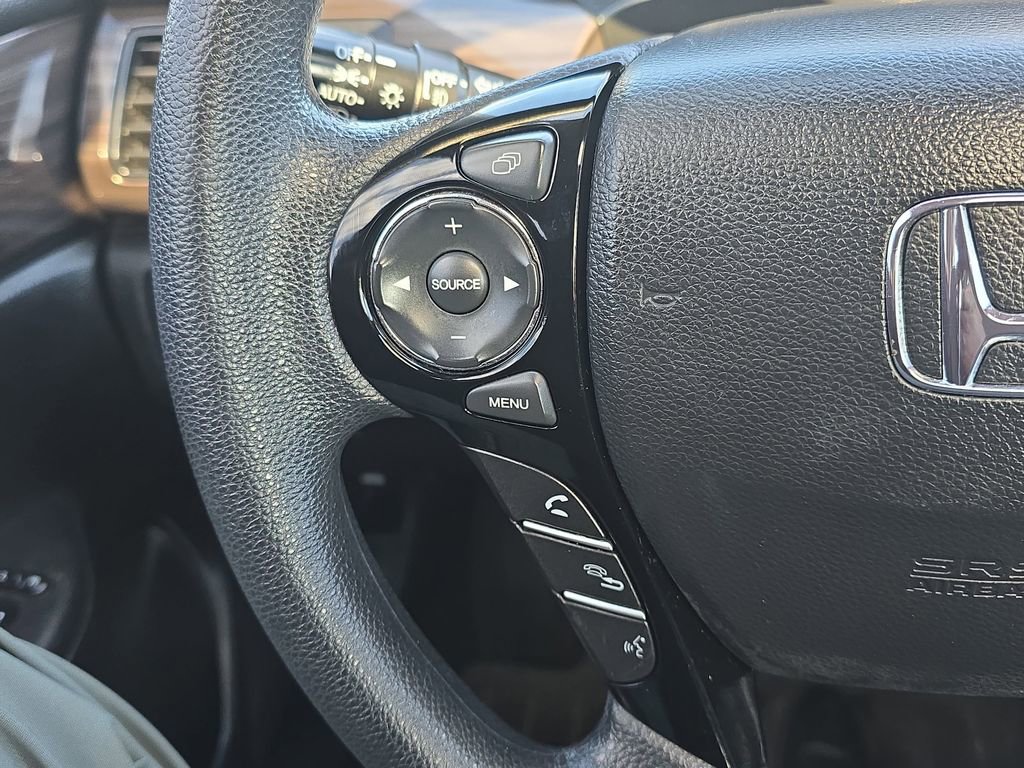 Used 2016 Honda Accord EX image 16