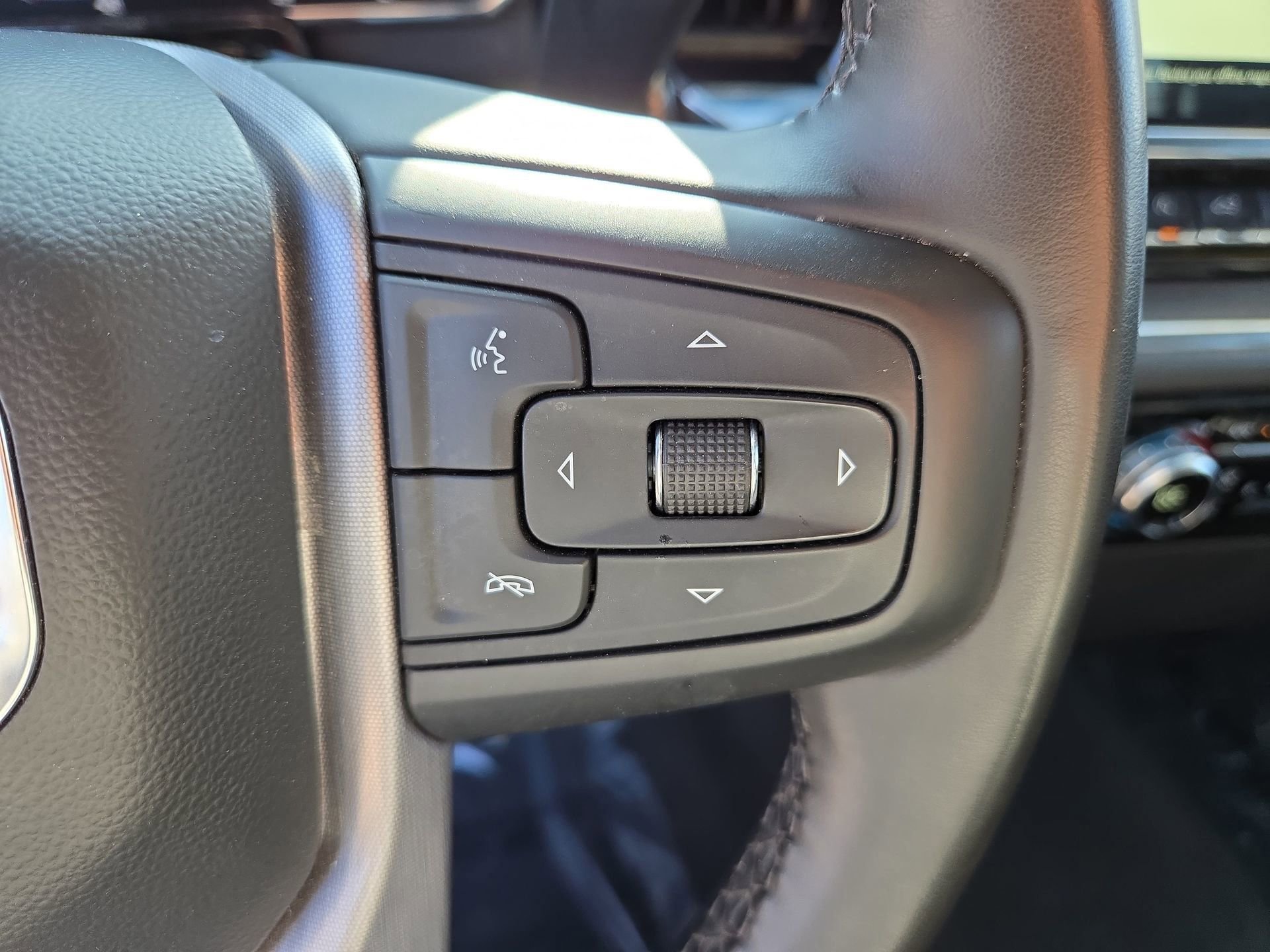 Used 2024 GMC Sierra 1500 SLT AWD/4WD image 20