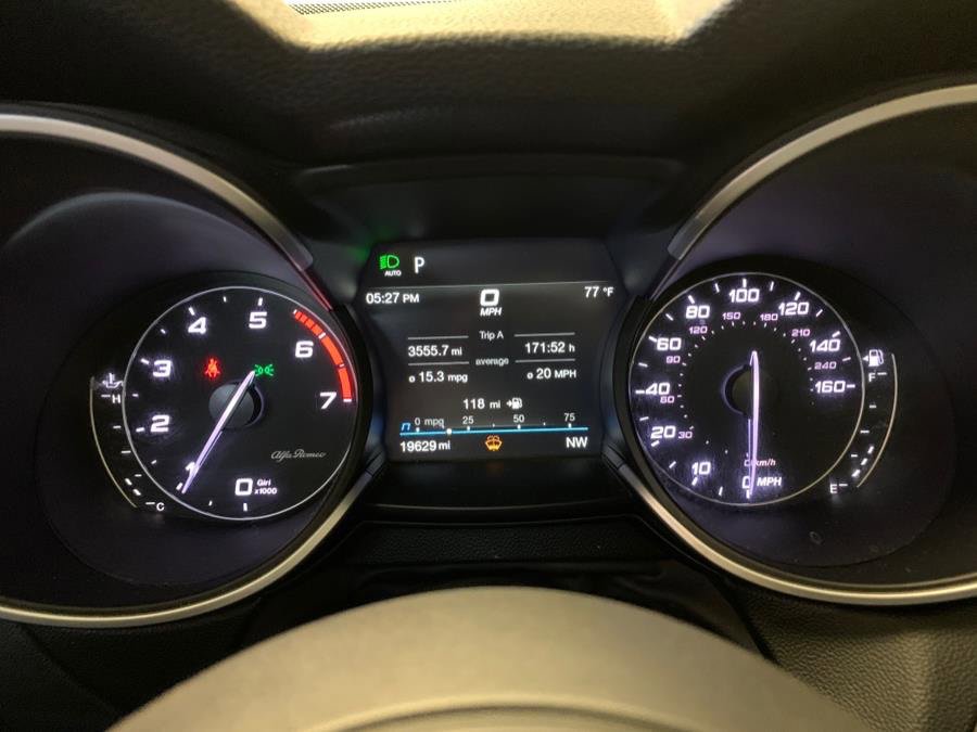 Used 2023 Alfa Romeo Stelvio Veloce image 19