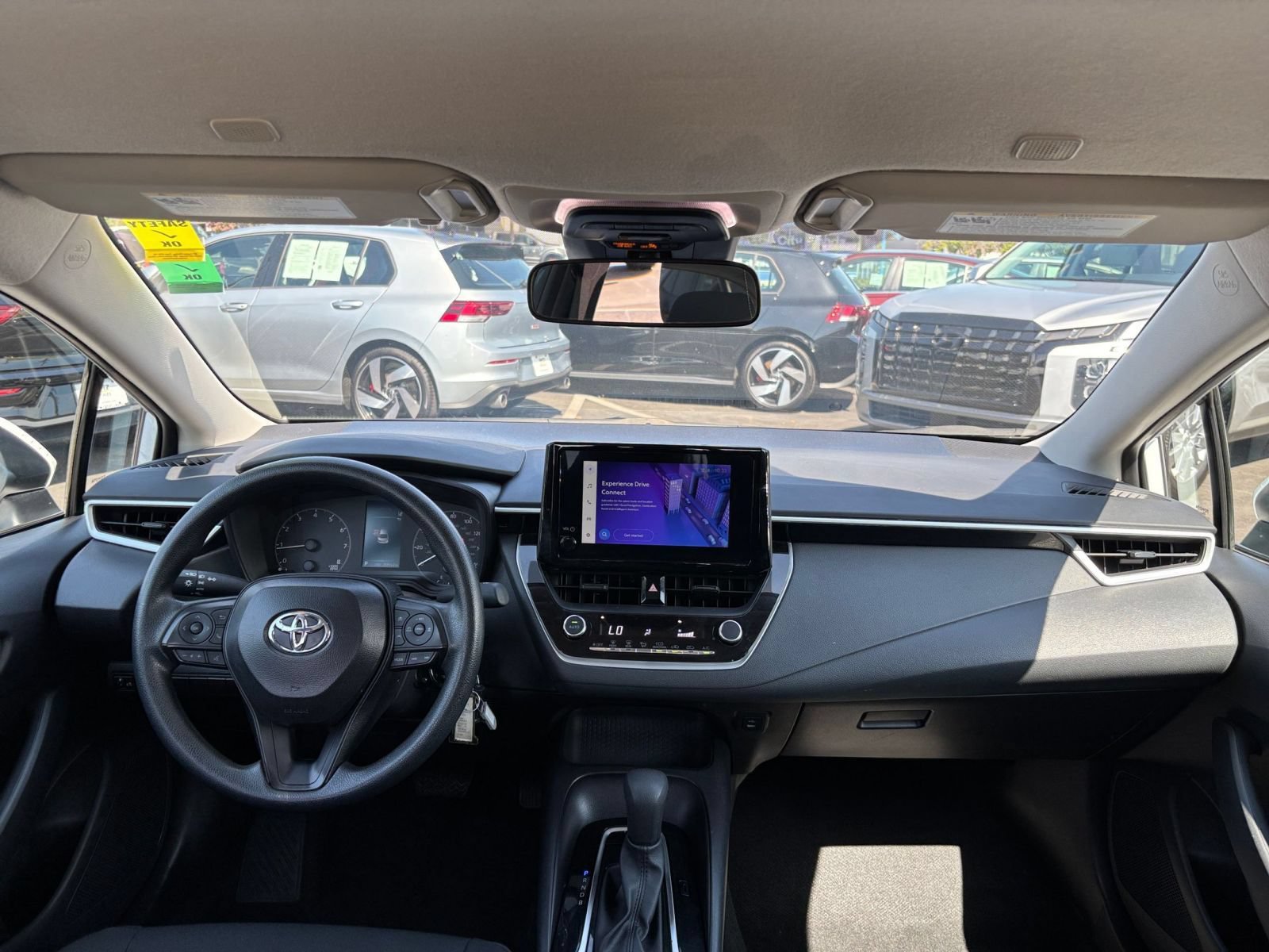 Used 2025 Toyota Corolla LE FWD image 31