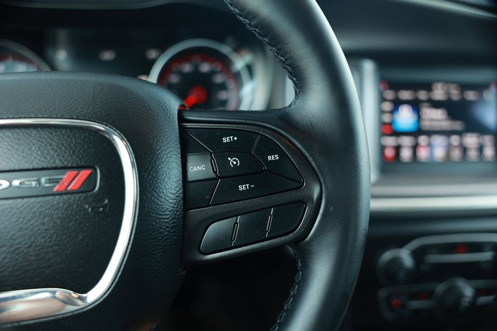 Used 2020 Dodge Charger SXT w/ Driver Convenience Group image 22