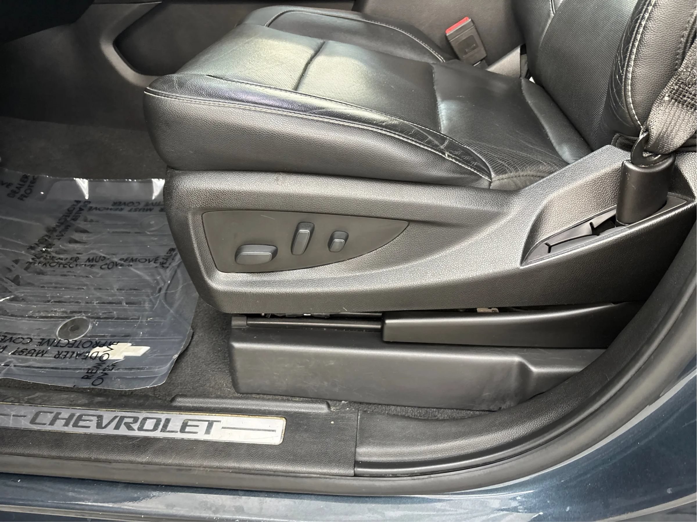 Used 2019 Chevrolet Suburban Premier AWD/4WD image 23
