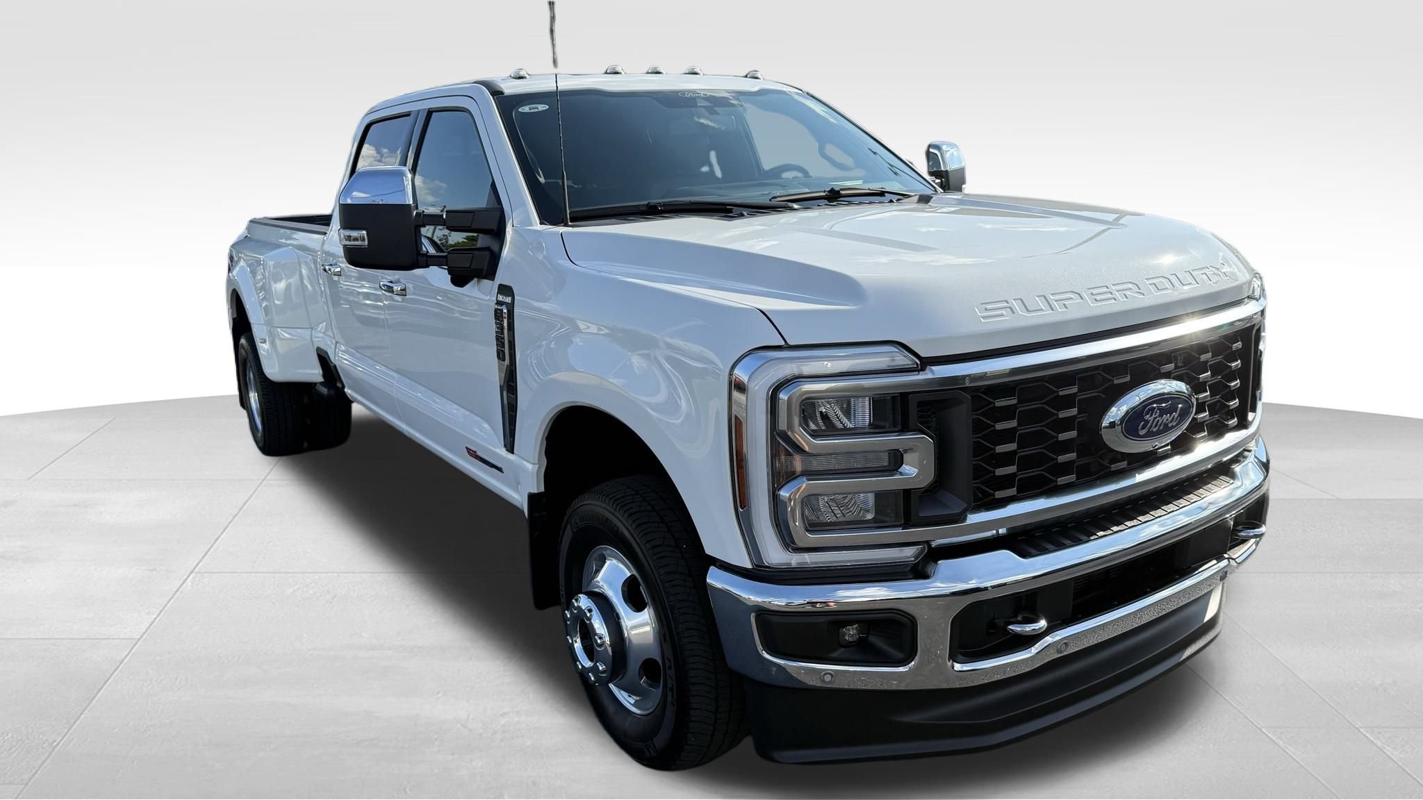 Used 2024 Ford F350 King Ranch w/ Chrome Package image 7