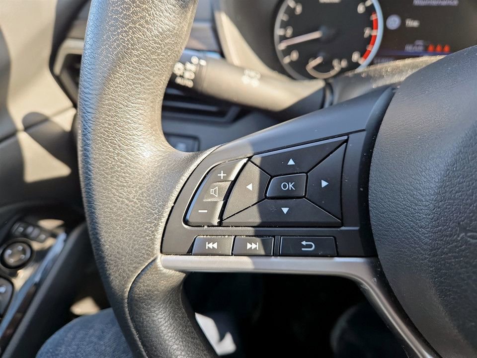 Used 2023 Nissan Altima 2.5 SV image 18