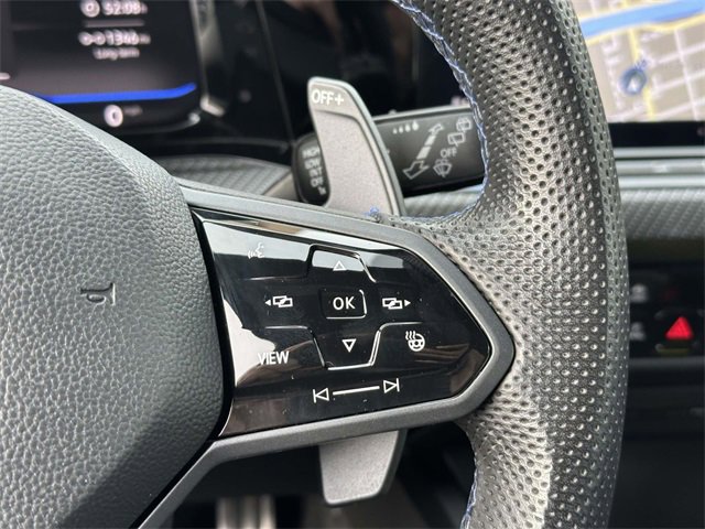 Certified 2022 Volkswagen Golf R image 26