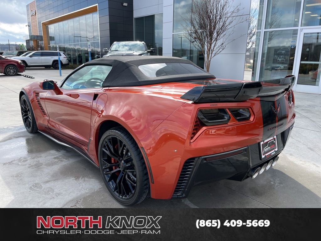 Used 2015 Chevrolet Corvette Z06 w/ 3LZ Preferred Equipment Group image 18