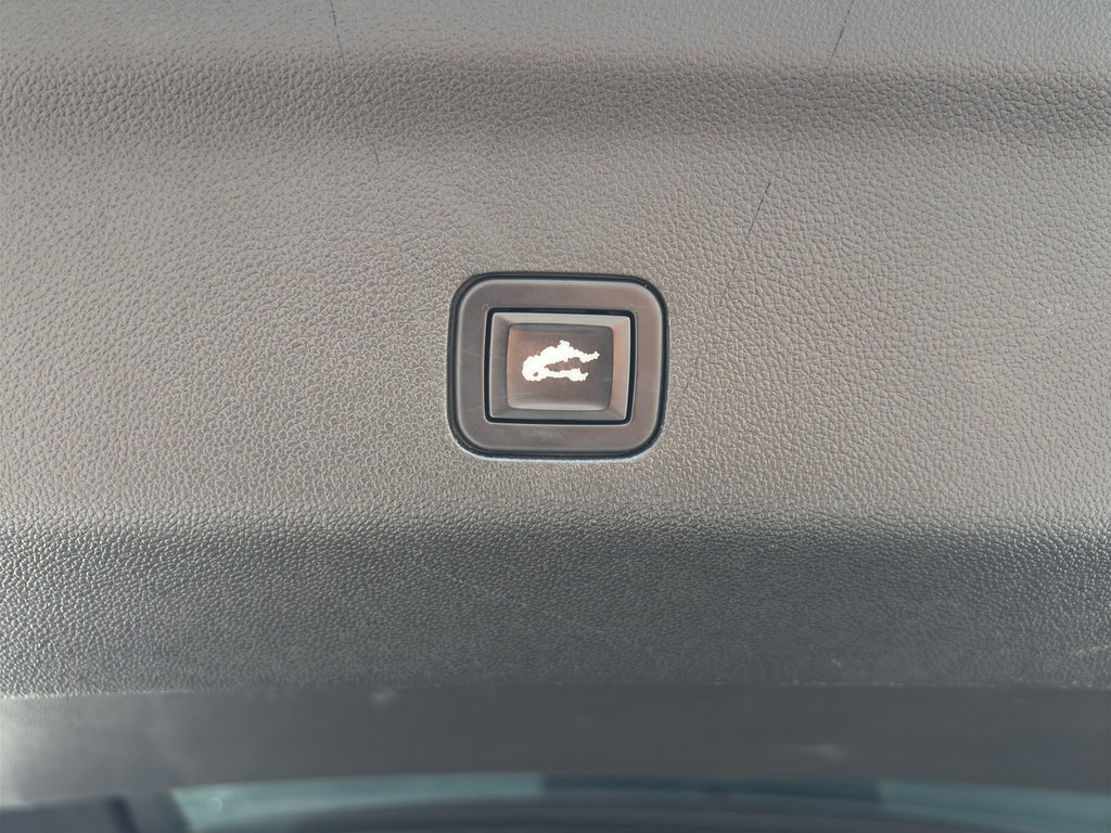 Used 2023 Chevrolet Tahoe RST AWD/4WD image 9