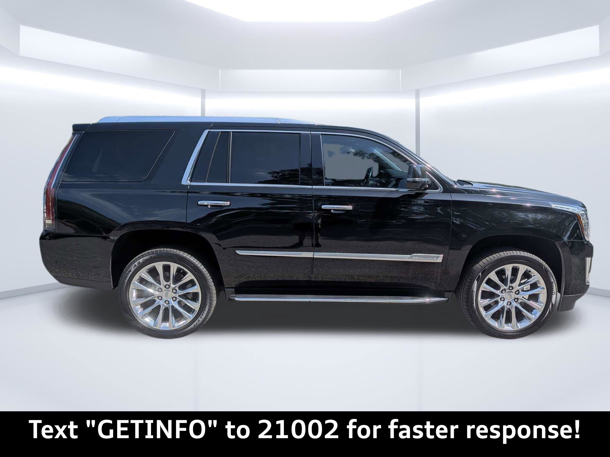 Used 2019 Cadillac Escalade Luxury RWD image 2
