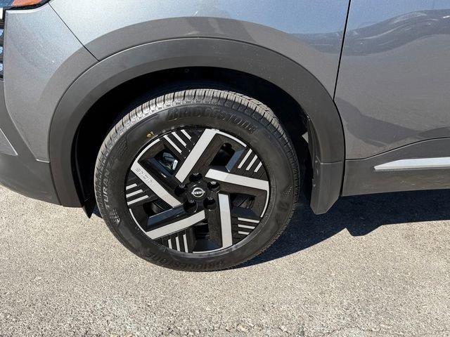 New 2026 Nissan Kicks SV w/ Charging Package FWD image 26