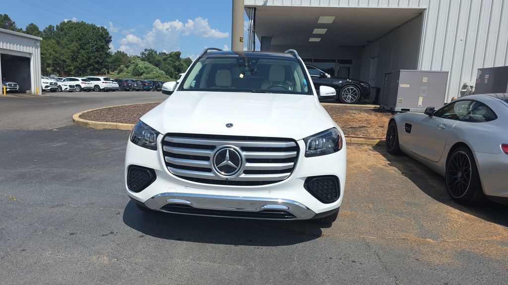 Used 2024 Mercedes-Benz GLS 450 4MATIC image 2