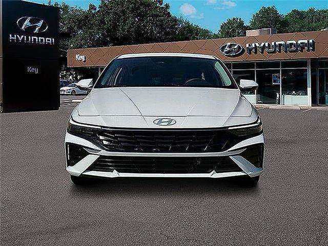 New 2025 Hyundai Elantra Limited FWD image 15