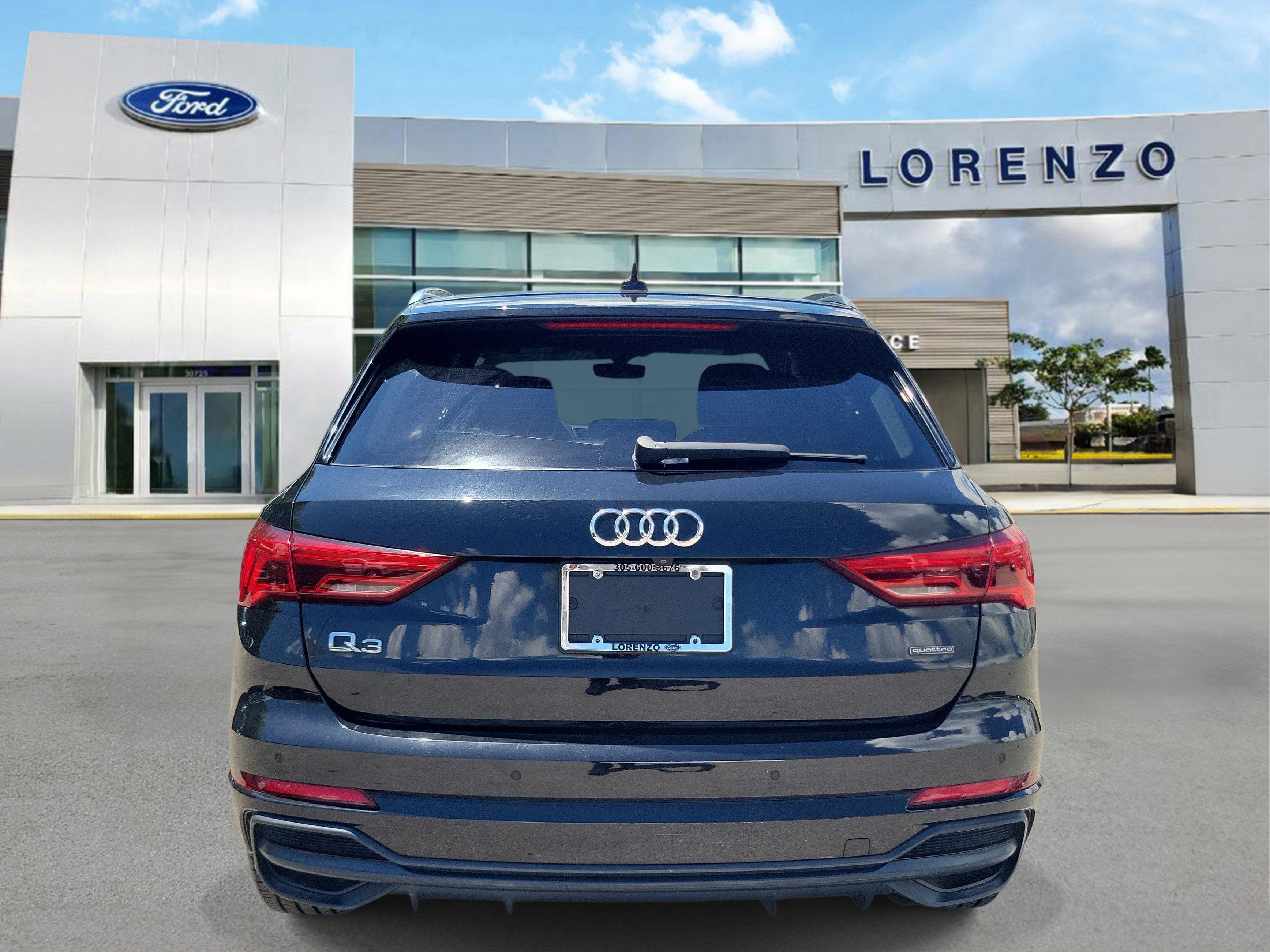 Used 2020 Audi Q3 2.0T Premium w/ Convenience Package AWD/4WD image 6