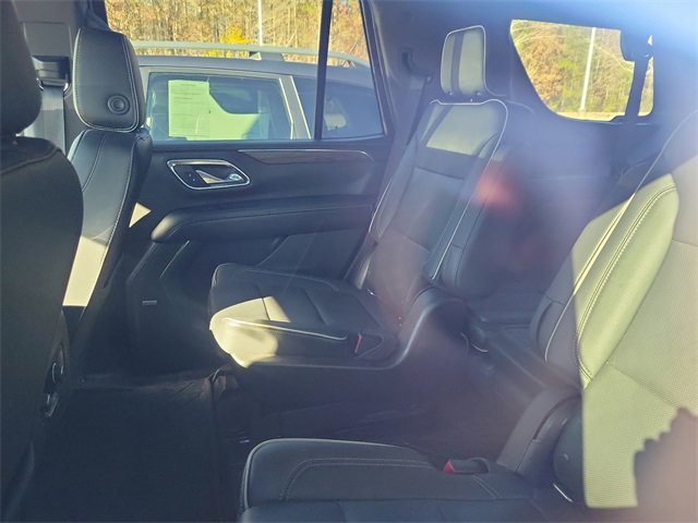 Used 2021 Chevrolet Tahoe Premier w/ Premium Package image 11