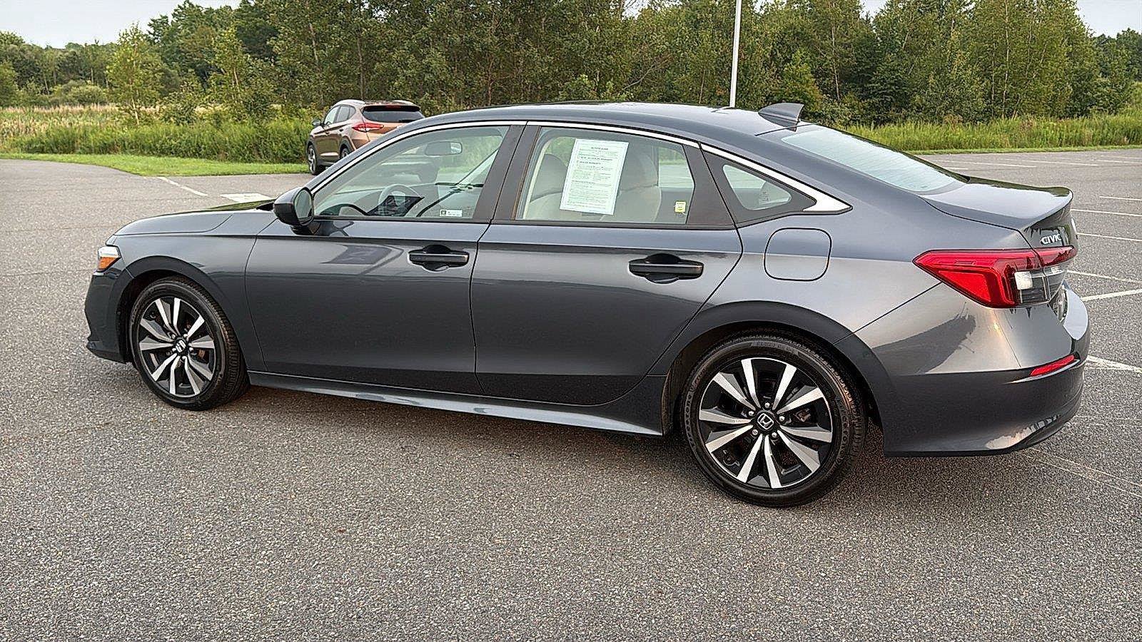 Used 2024 Honda Civic EX image 10