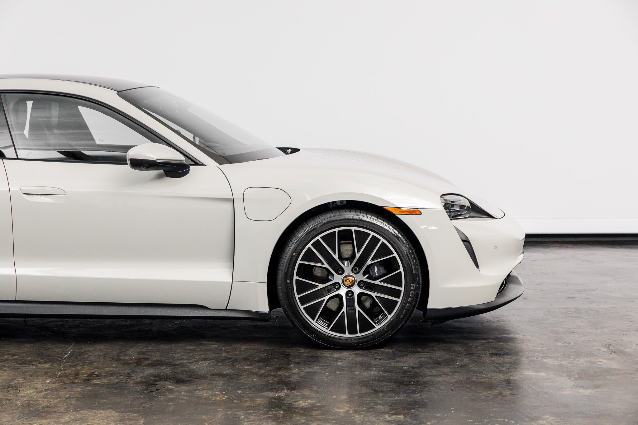 Used 2021 Porsche Taycan RWD image 22
