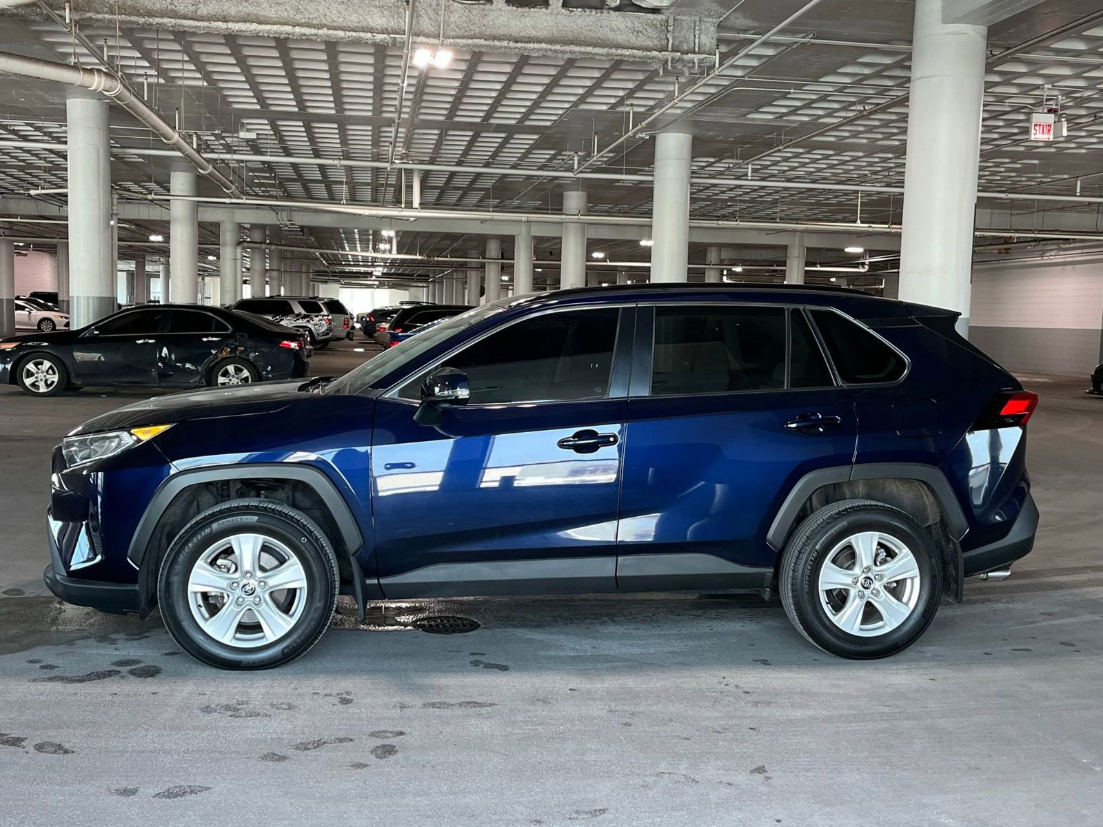 Used 2020 Toyota RAV4 XLE w/ All Weather Liner Package image 7