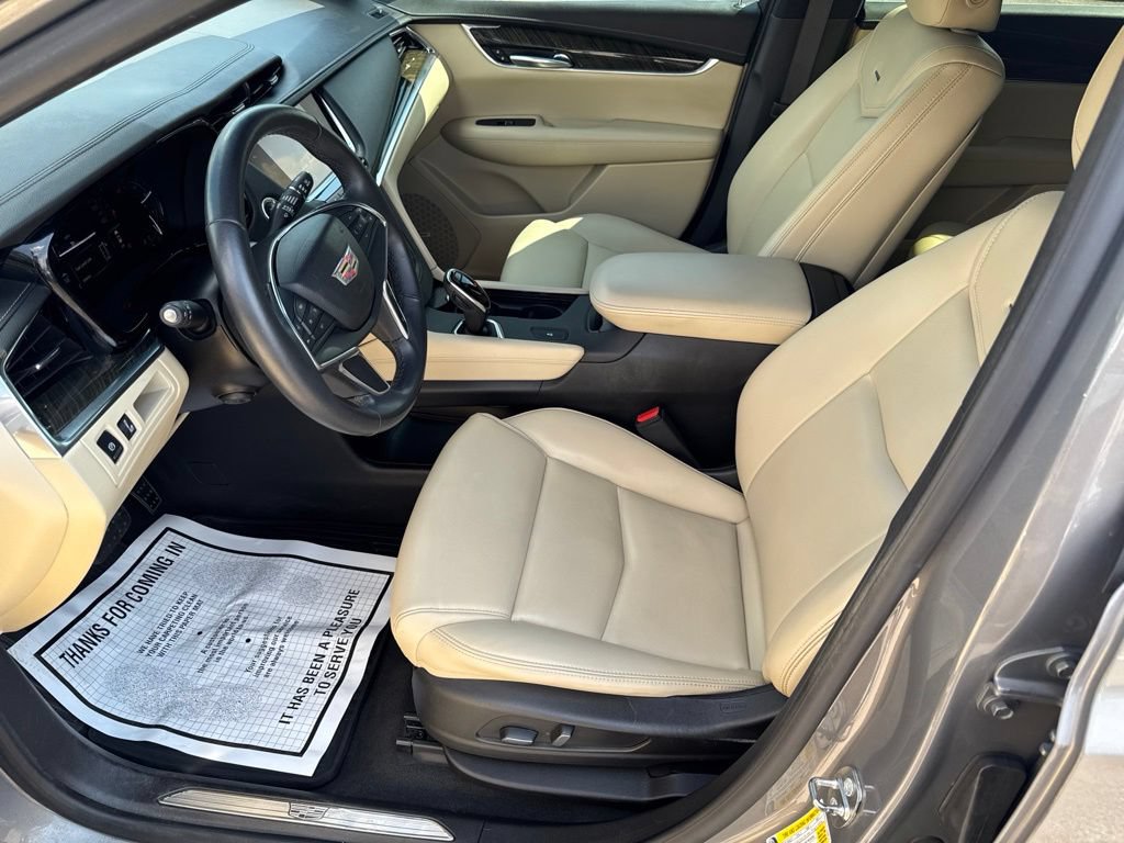 Used 2017 Cadillac XT5 FWD image 13