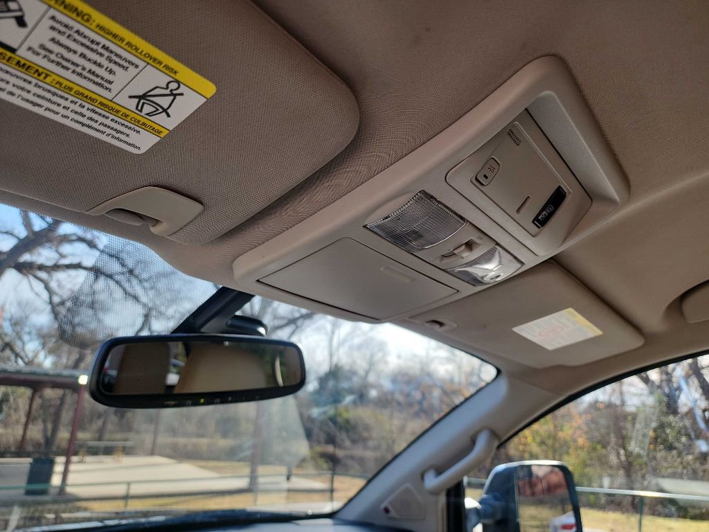 Used 2016 Nissan Titan SL AWD/4WD image 24