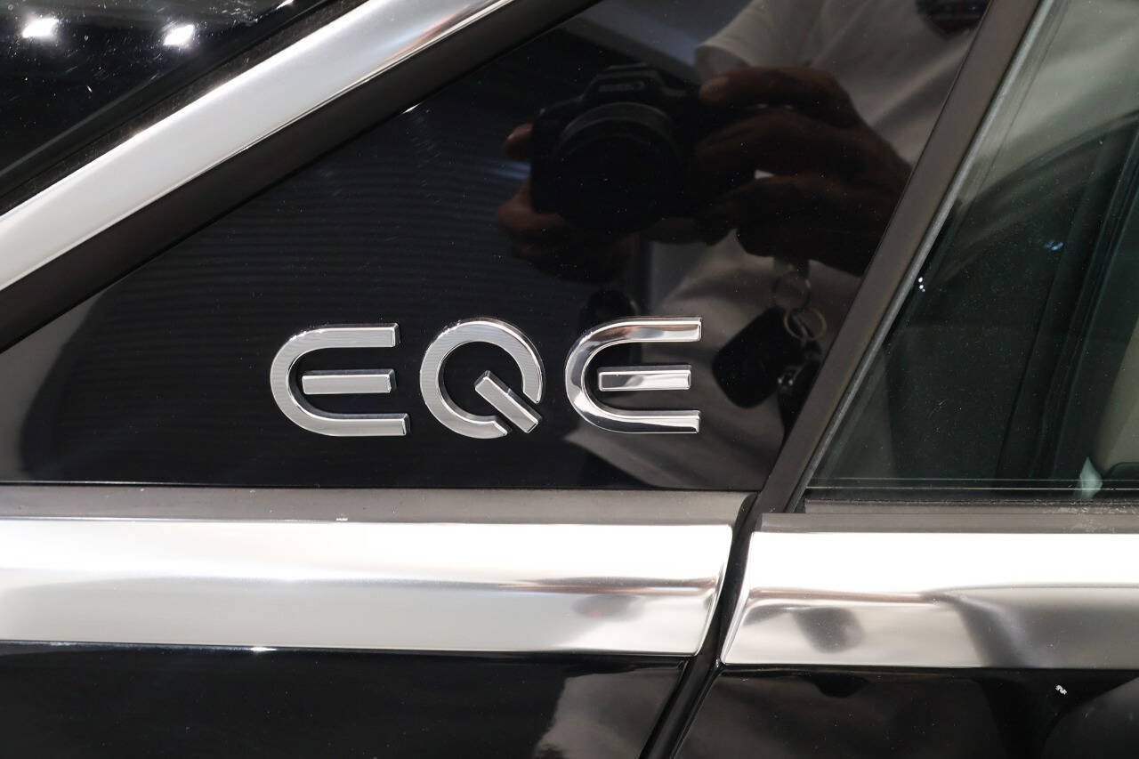 Used 2023 Mercedes-Benz EQE 350+ 4MATIC SUV image 11