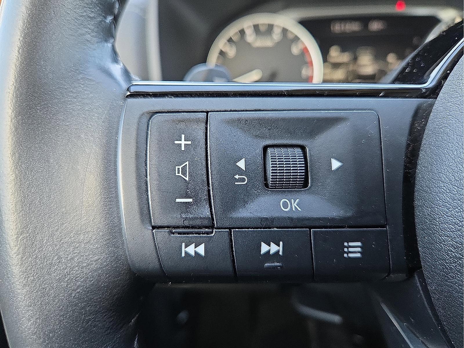 Used 2021 Nissan Rogue SL image 17