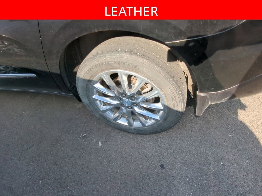 Used 2021 Buick Enclave Premium w/ Sun and Sites Package AWD/4WD image 5