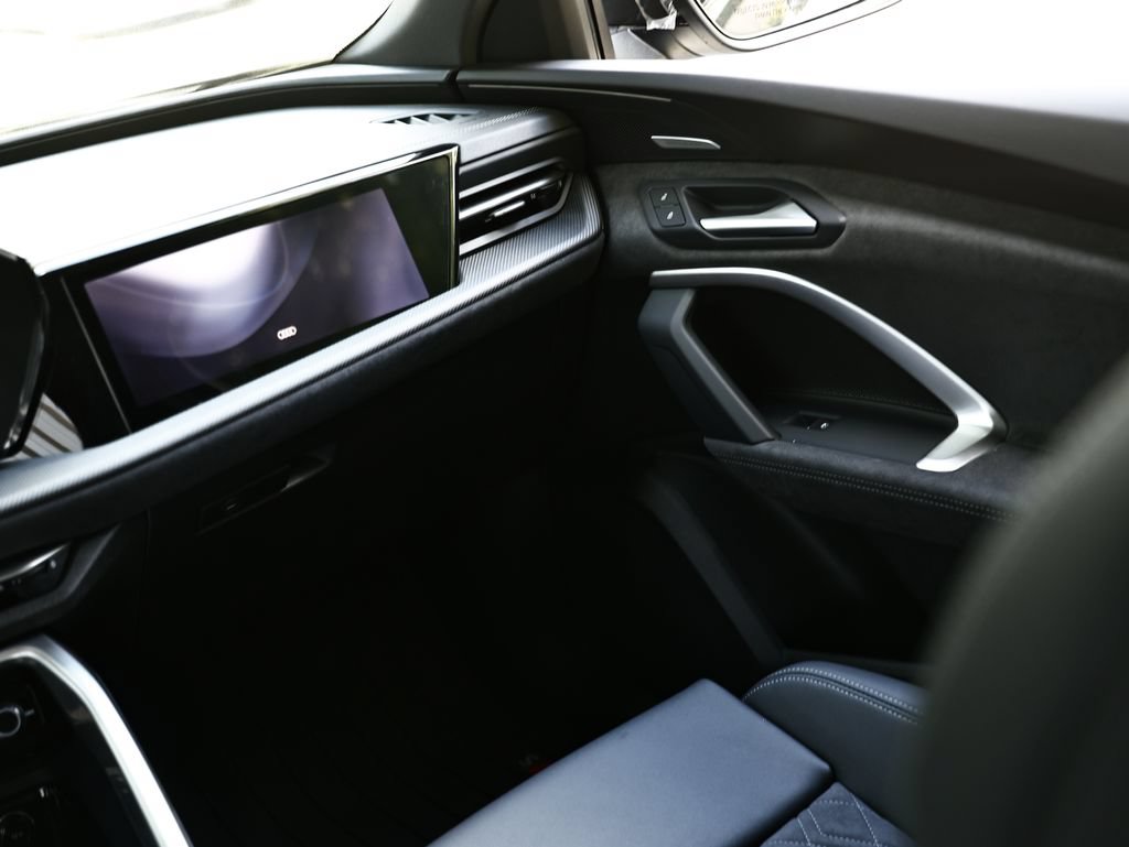 New 2026 Audi SQ5 Premium Plus AWD/4WD image 31
