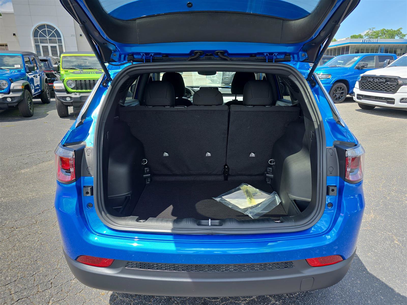 New 2025 Jeep Compass Sport AWD/4WD image 3