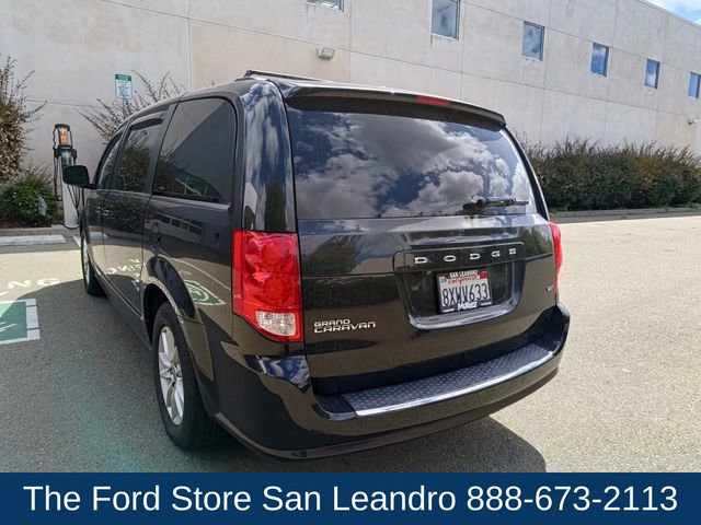 Used 2020 Dodge Grand Caravan SXT FWD image 3