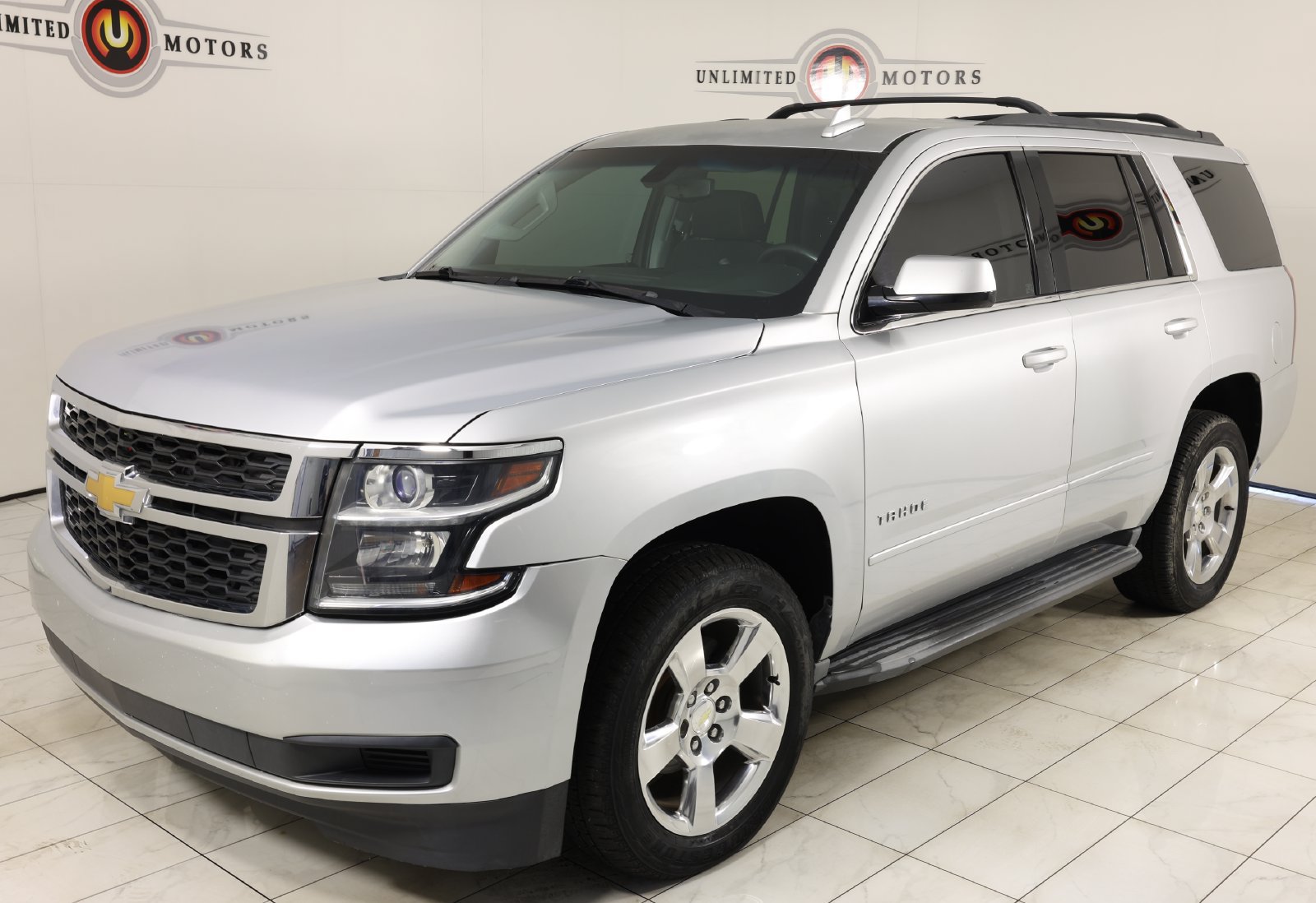 Used 2017 Chevrolet Tahoe LS w/ All-Season Package RWD image 5