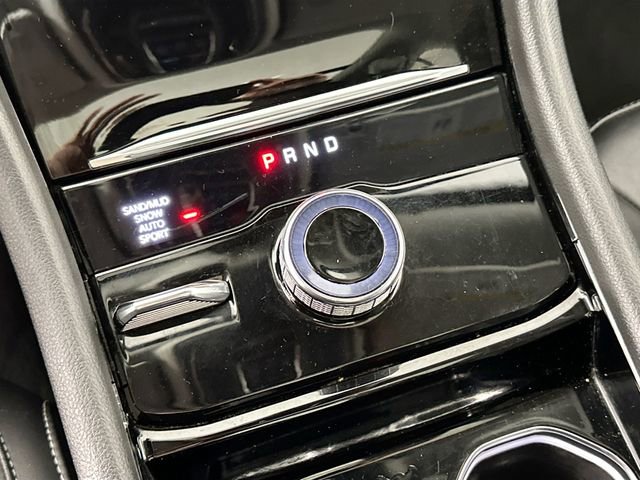 Used 2022 Jeep Grand Cherokee L Limited w/ Black Appearance Package image 16