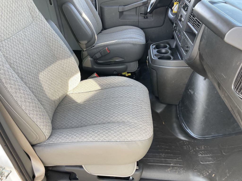 New 2025 GMC Savana 2500 Extended w/ Driver Convenience Package image 27