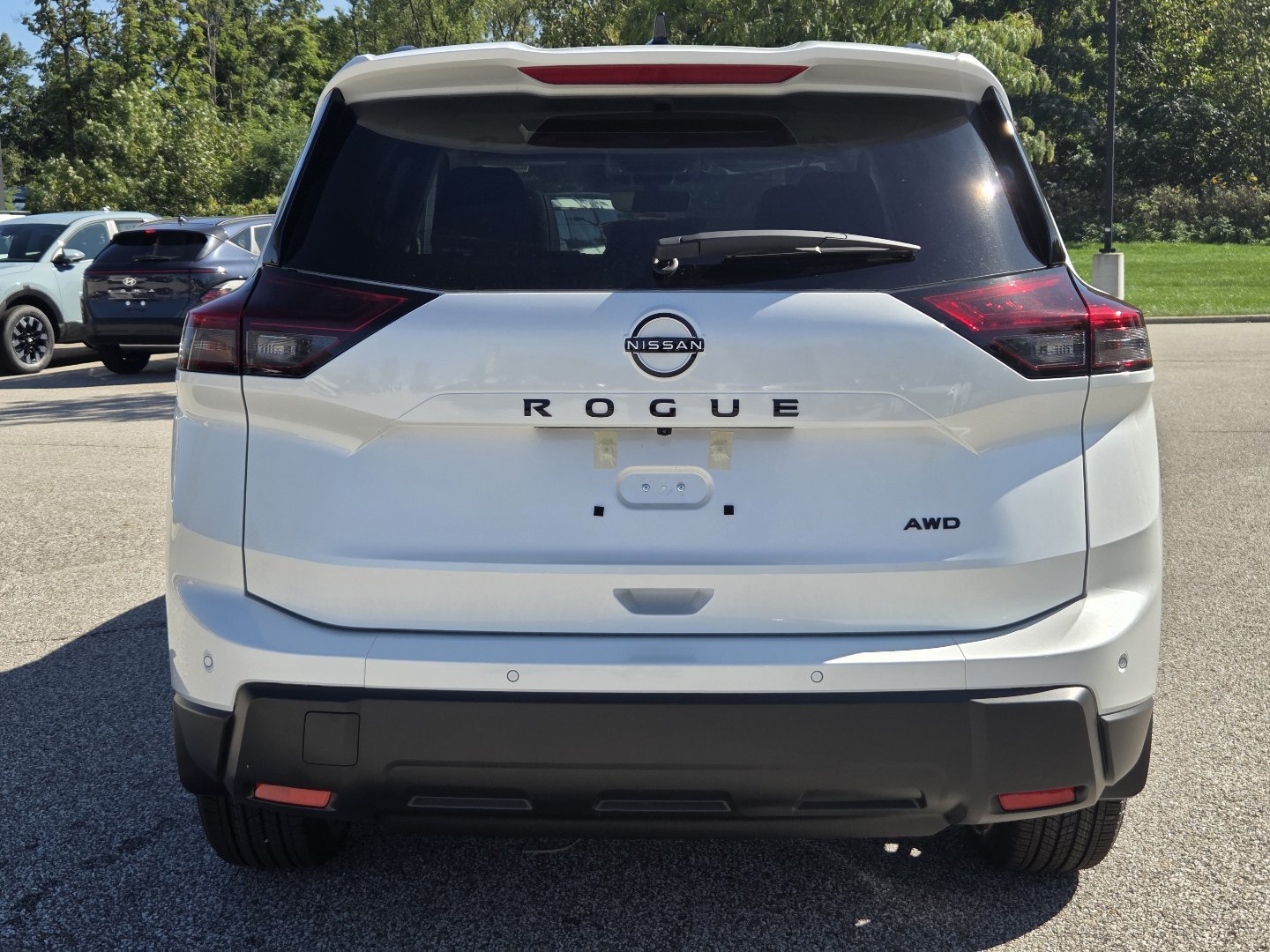 New 2026 Nissan Rogue Dark Armor AWD/4WD image 17