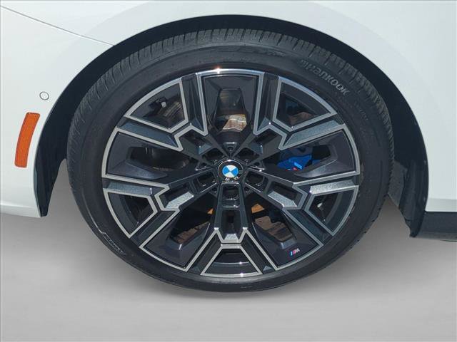 Certified 2026 BMW i5 eDrive40 w/ M Sport Package RWD image 25