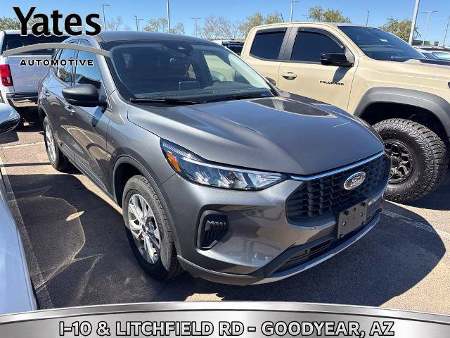Used 2025 Ford Escape Active AWD/4WD image 1
