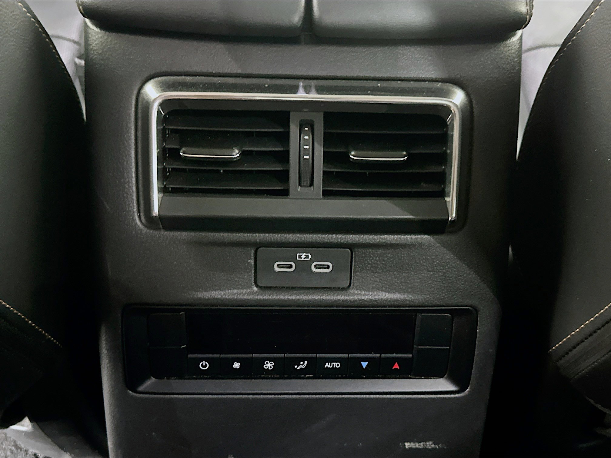 Used 2024 MAZDA CX-90 3.3 Turbo w/ Premium Package image 29