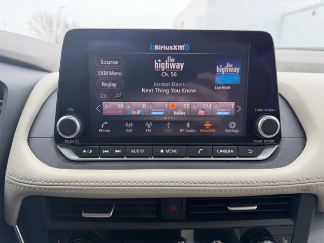 Used 2023 Nissan Rogue SV w/ SV Premium B Package image 24