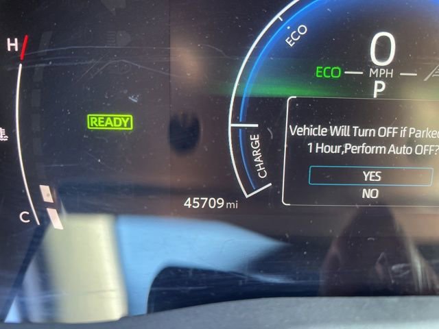 Used 2025 Toyota Camry SE image 12