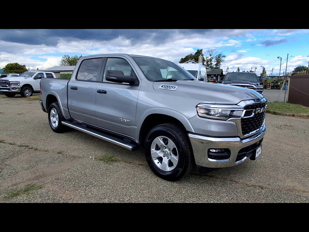 Used 2025 RAM 1500 Big Horn AWD/4WD image 2