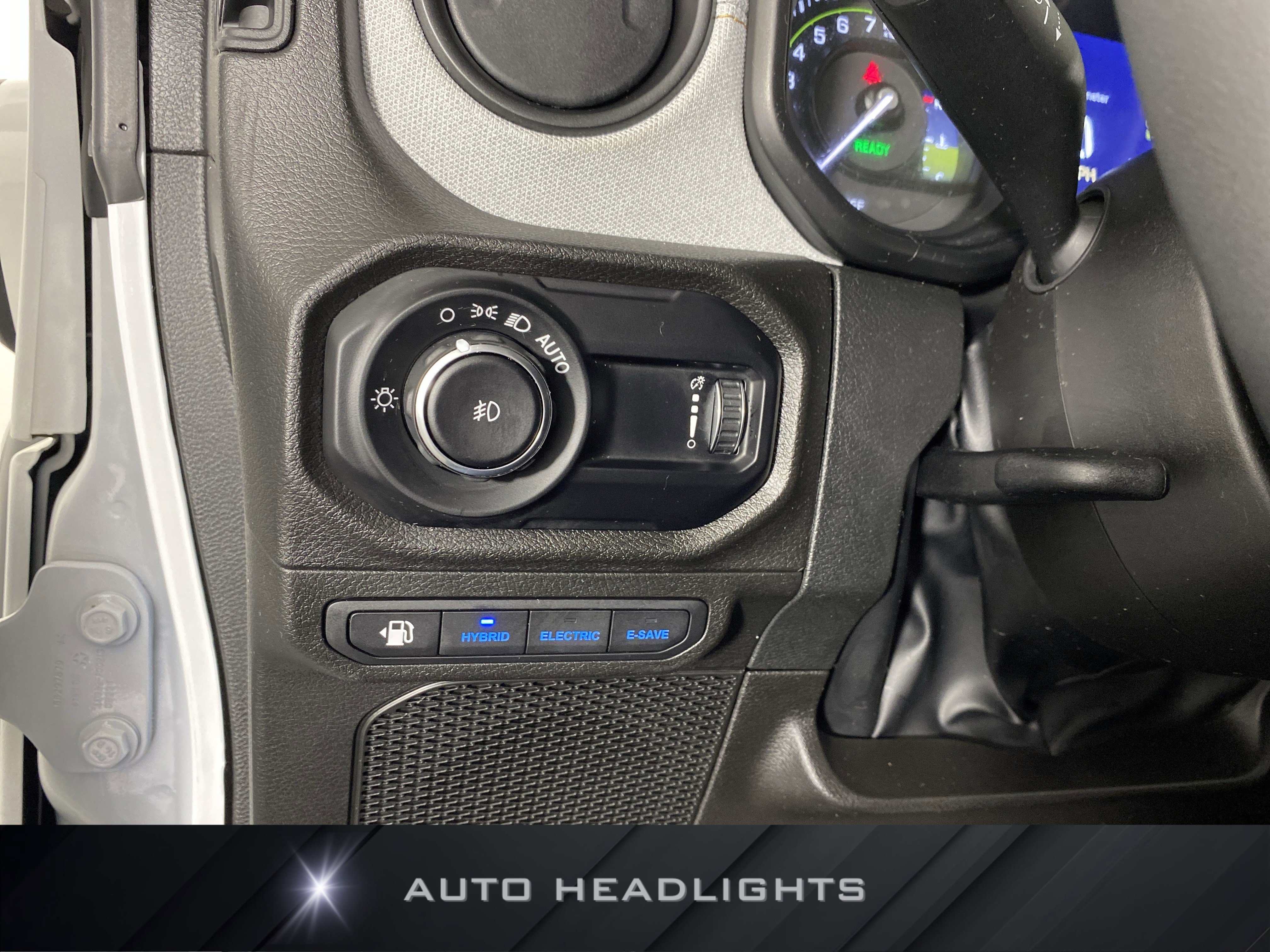 Used 2025 Jeep Wrangler Willys AWD/4WD image 24