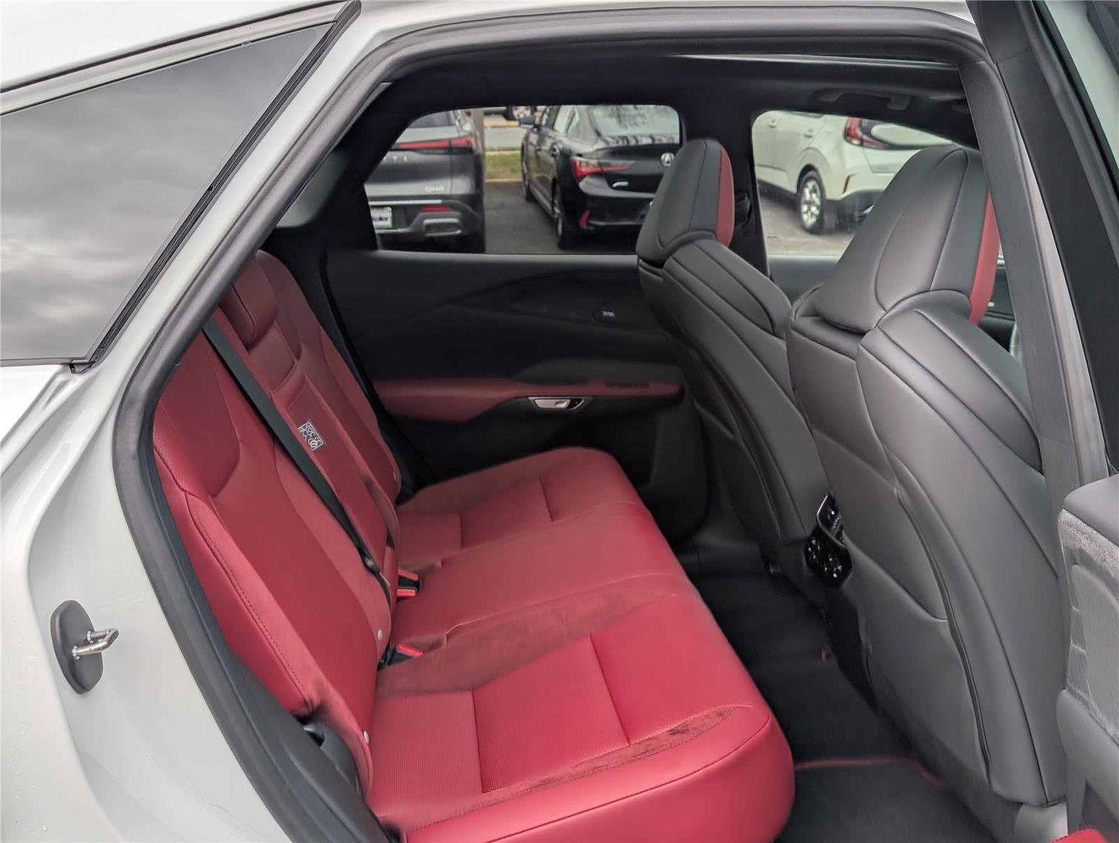 Used 2025 Lexus RX 500h F Sport w/ Convenience Package image 13