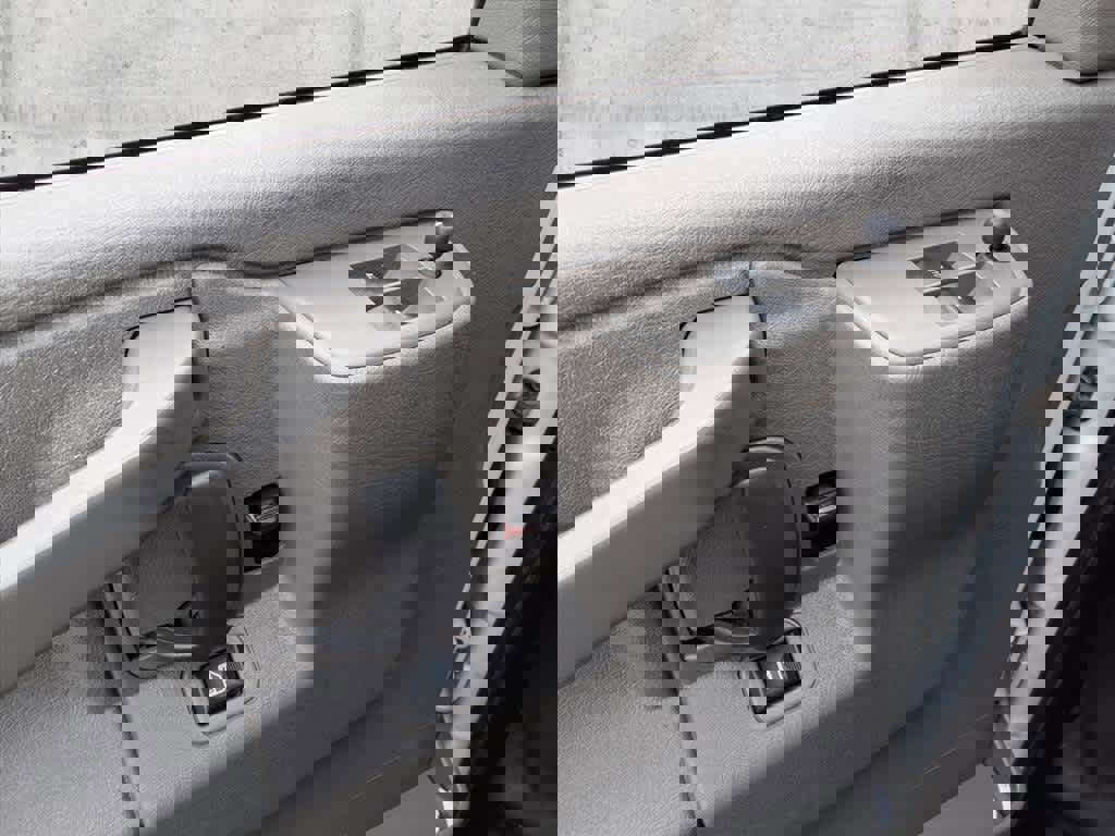 Used 2021 Chevrolet Express 2500 w/ Enhanced Convenience Package image 12