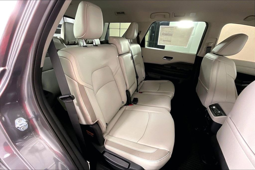 New 2026 Nissan Pathfinder SL image 22