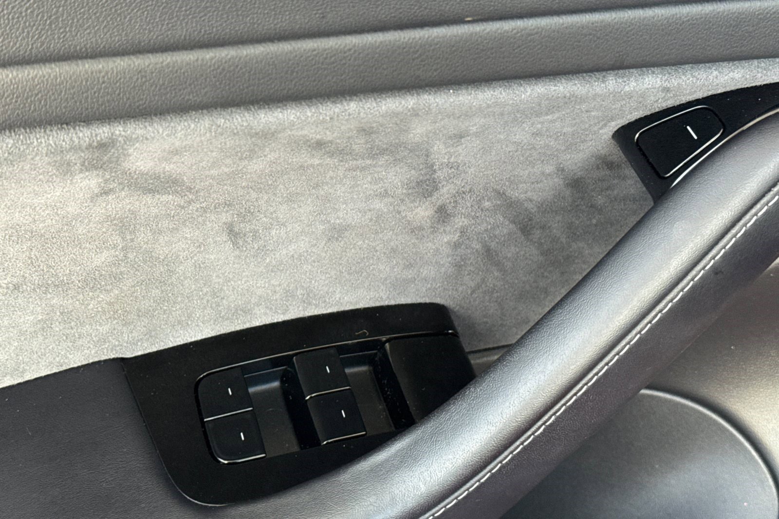 Used 2018 Tesla Model 3 Long Range image 13