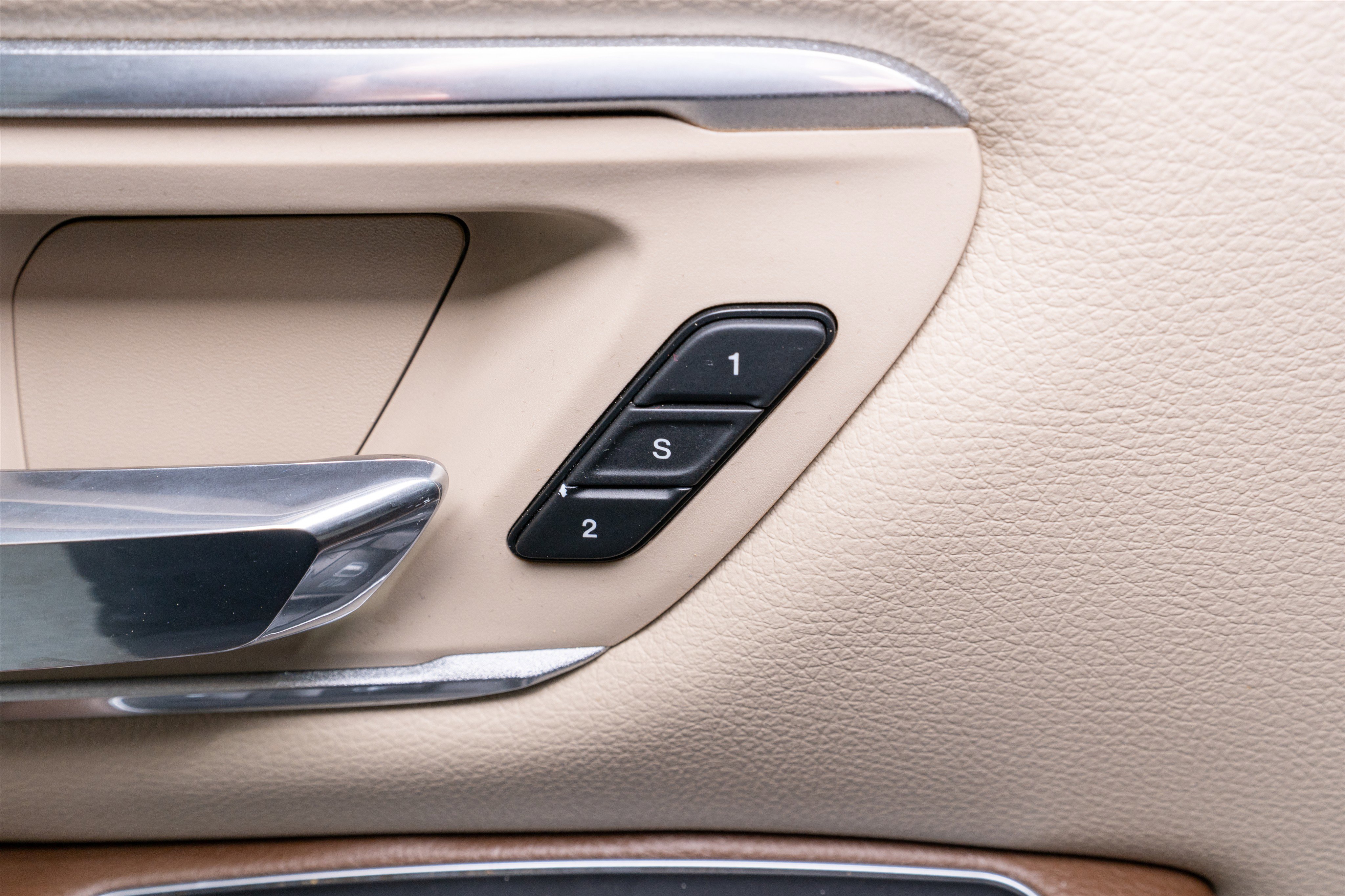 Used 2020 RAM 1500 Laramie image 16