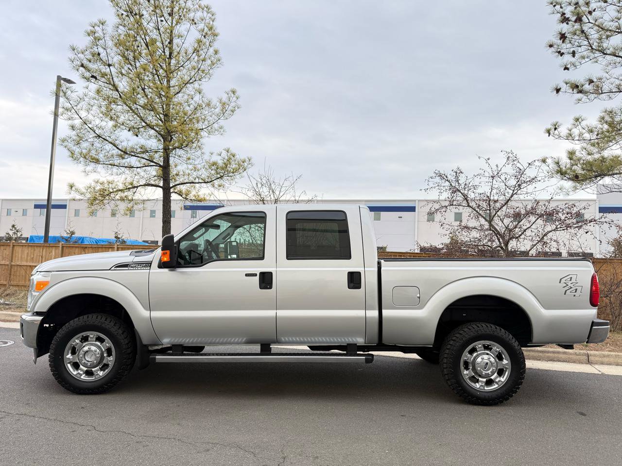 Used 2012 Ford F250 XLT w/ XLT Premium Pkg image 9