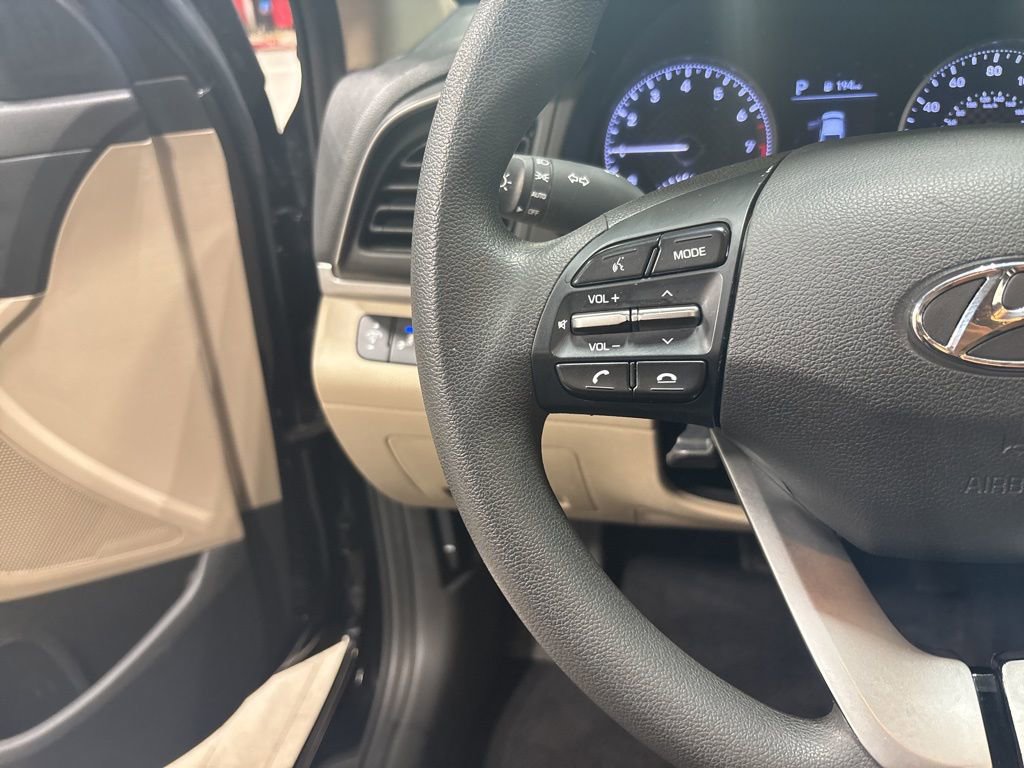 Used 2020 Hyundai Elantra SEL image 23