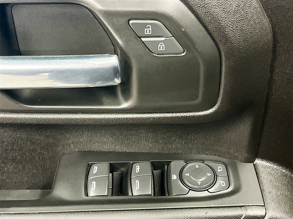 Used 2023 Chevrolet Silverado 2500 Custom w/ Custom Convenience Package image 17