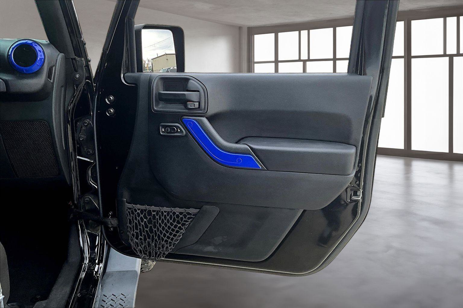 Used 2018 Jeep Wrangler Unlimited Sahara image 23