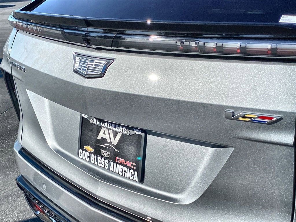 New 2026 Cadillac Lyriq V image 38