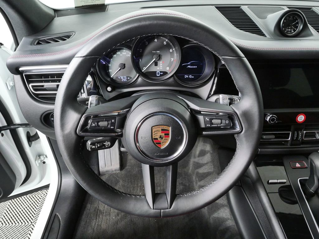 Used 2023 Porsche Macan AWD/4WD image 8